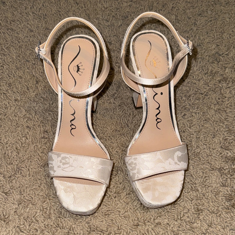 Ivory Lace Ultra-High Platform Sandals - Picture 2 of 6